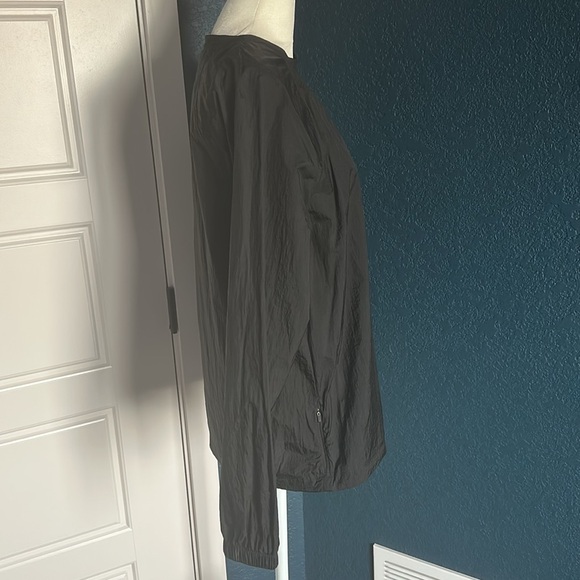 Athleta | Running Free Half-Zip in Black - Picture 3 of 8